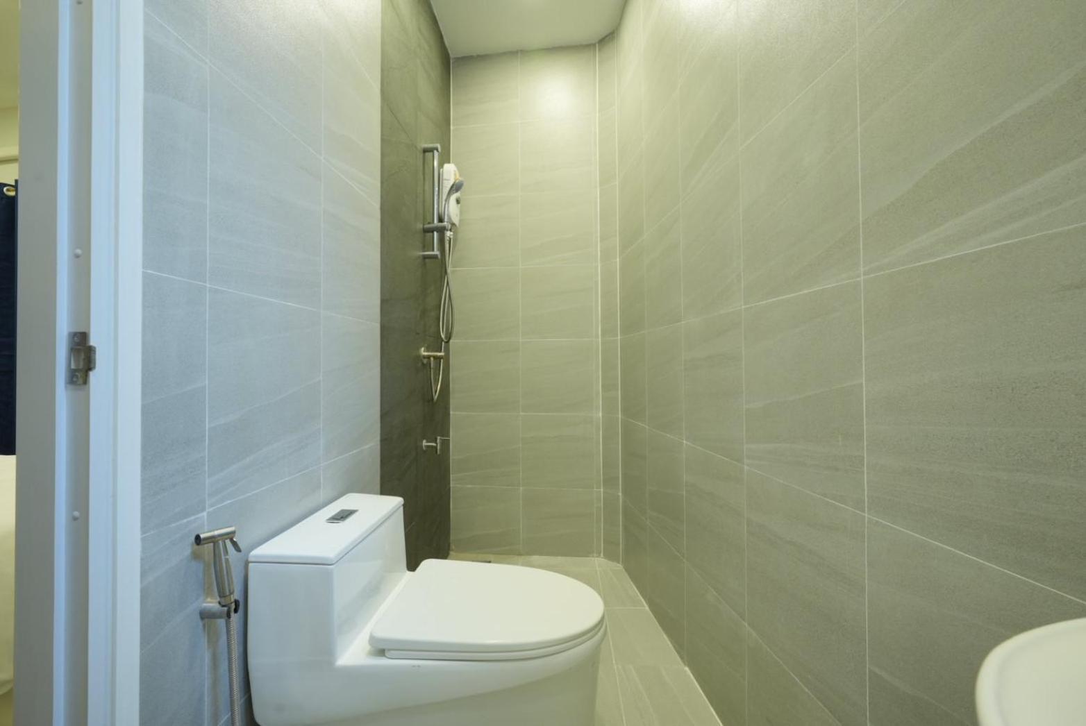 Hidden Dragon X Yaowarat Road Apartment Банкок Екстериор снимка