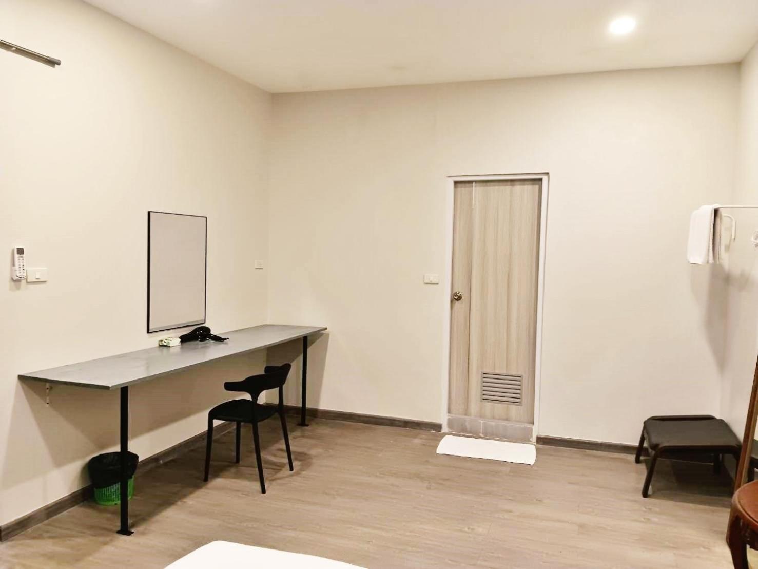 Hidden Dragon X Yaowarat Road Apartment Банкок Екстериор снимка