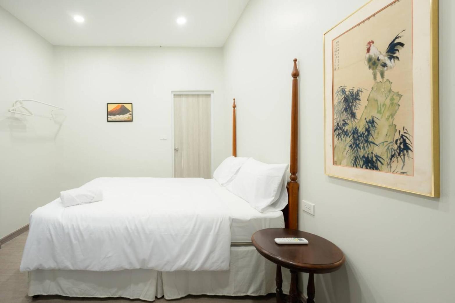 Hidden Dragon X Yaowarat Road Apartment Банкок Екстериор снимка